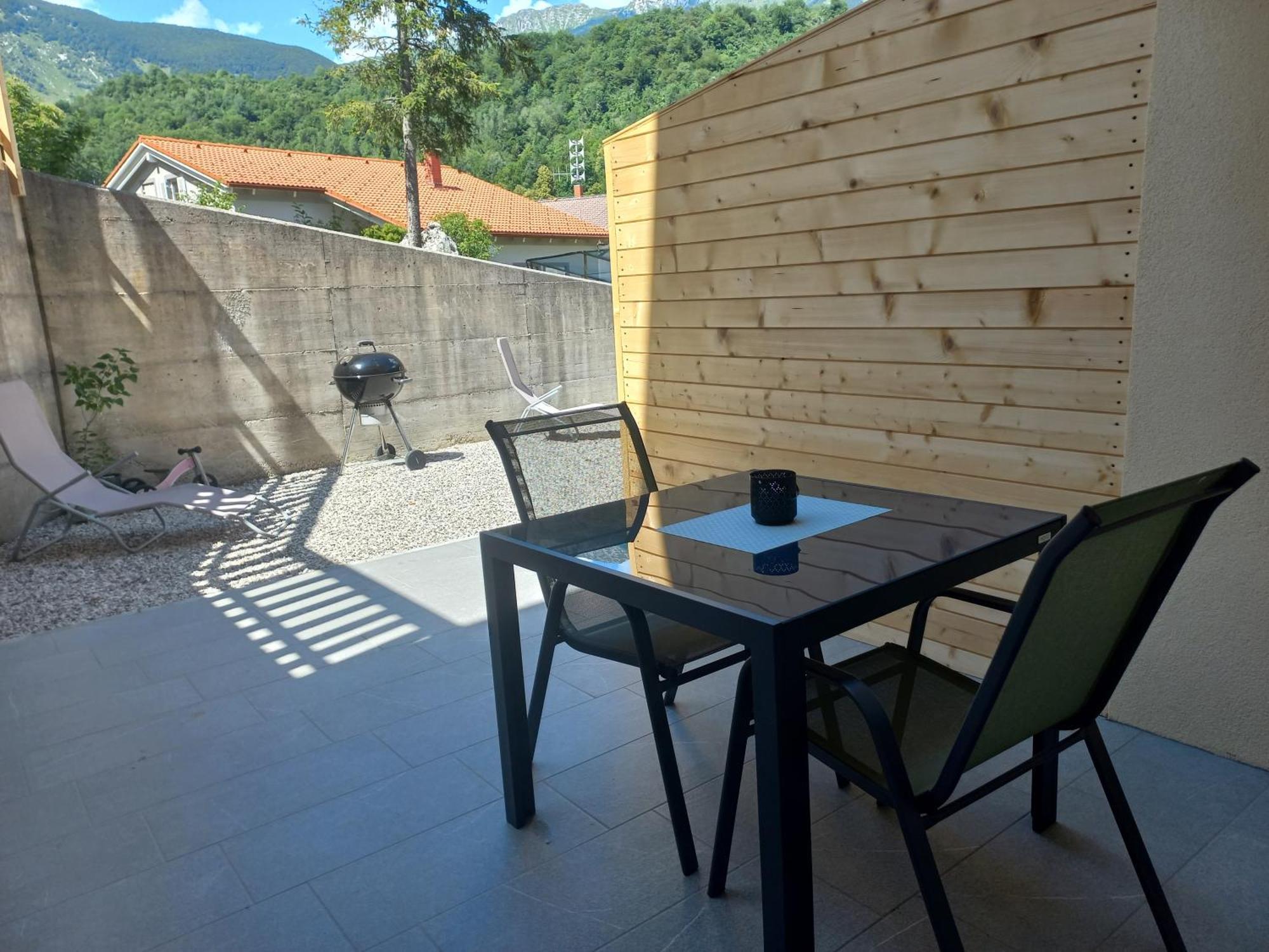 Apartamento Hisa Za Gradom Kobarid Exterior foto