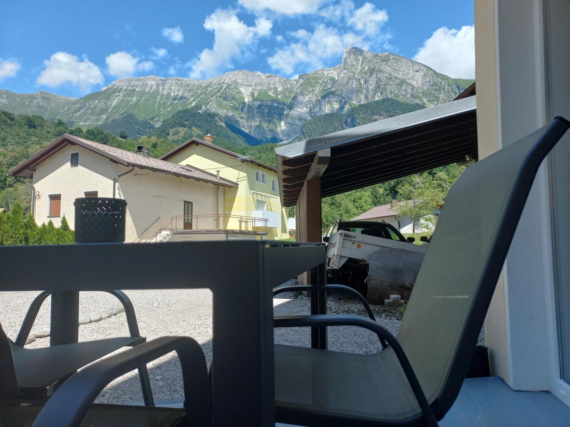 Apartamento Hisa Za Gradom Kobarid Exterior foto