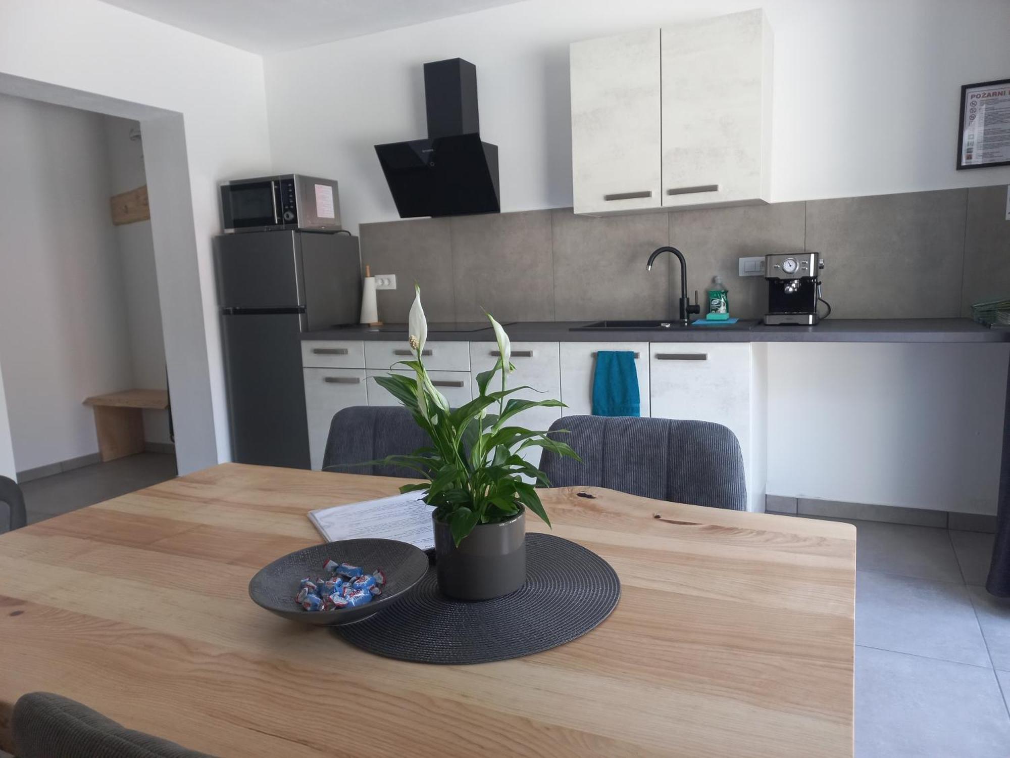 Apartamento Hisa Za Gradom Kobarid Exterior foto