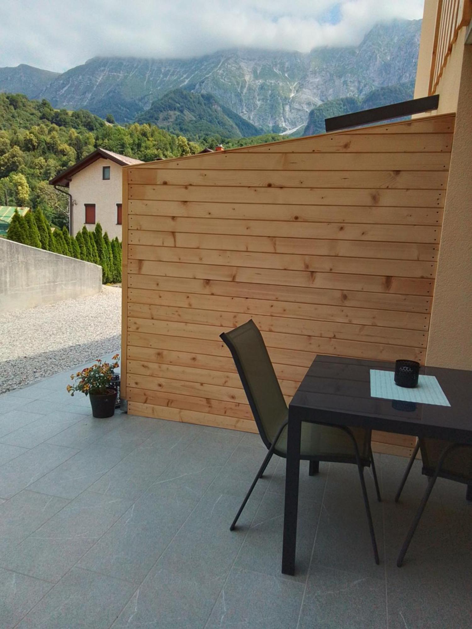 Apartamento Hisa Za Gradom Kobarid Exterior foto